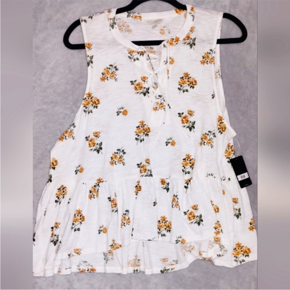 NWT Lucky Brand swingy floral tank